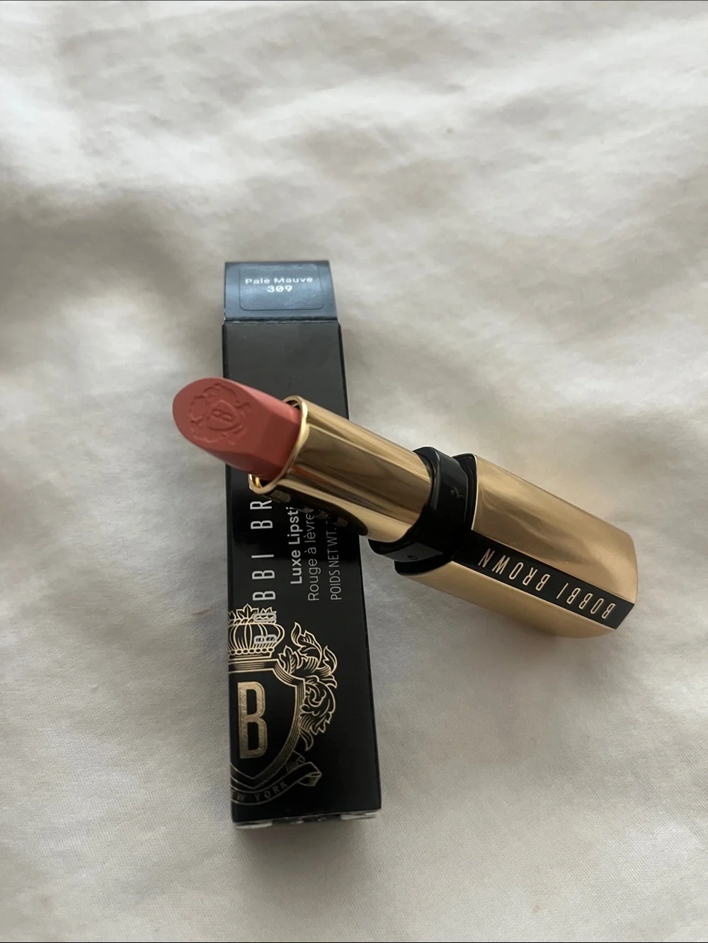 Bobbi Brown Luxe Lipstick in Pale Mauve 309 - Soft Mauve Pink, beautiful color!